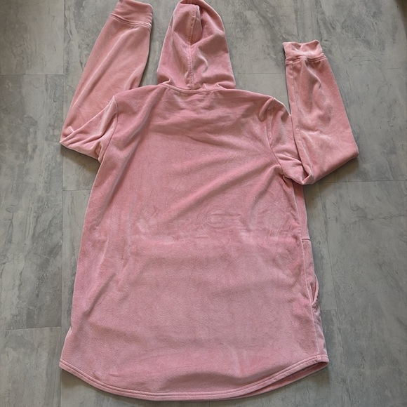 Lands End Hoodie Velour pink blush pull over long sleeves pockets NWOT Sz. M - Picture 8 of 13